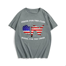 Stand For The Flag Kneel For The Cross Sihouette Men's T-Shirts